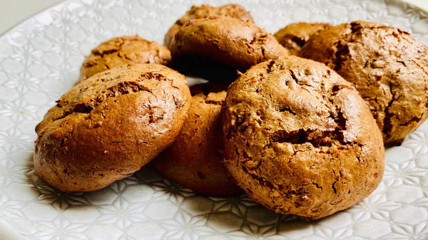 Almond Butter, Cinnamon & Date Cookies
