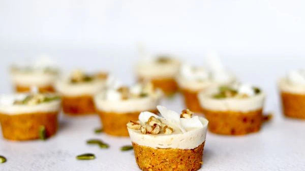 Mini Raw Carrot Cakes With Cashew Cream
