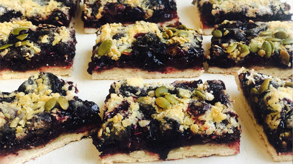 Cherry Crumble Breakfast Bars