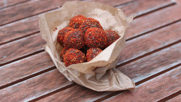 Maqui Berry Balls with Goji Berry Dust