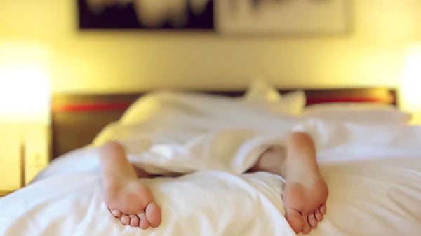 Insomnia? Here's 8 tips for a better sleep.