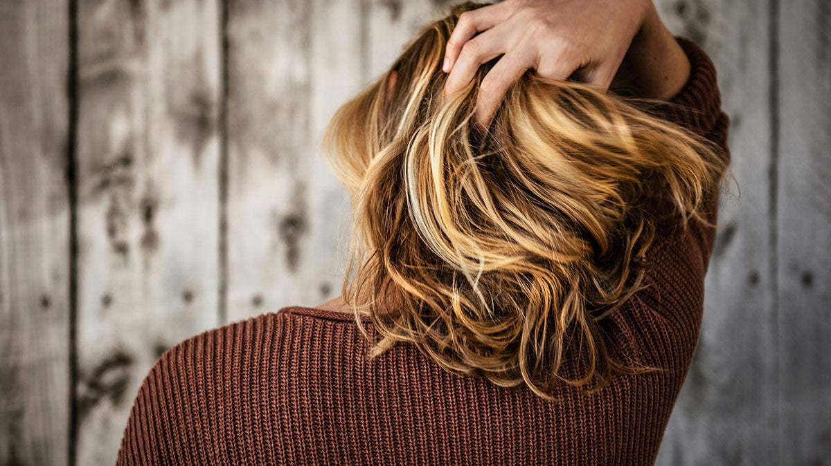 Winter Hair Care: How to Support Dryness, Frizz & Moisture