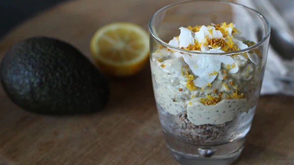 Overnight avocado, coconut and lemon 'cheesecake'