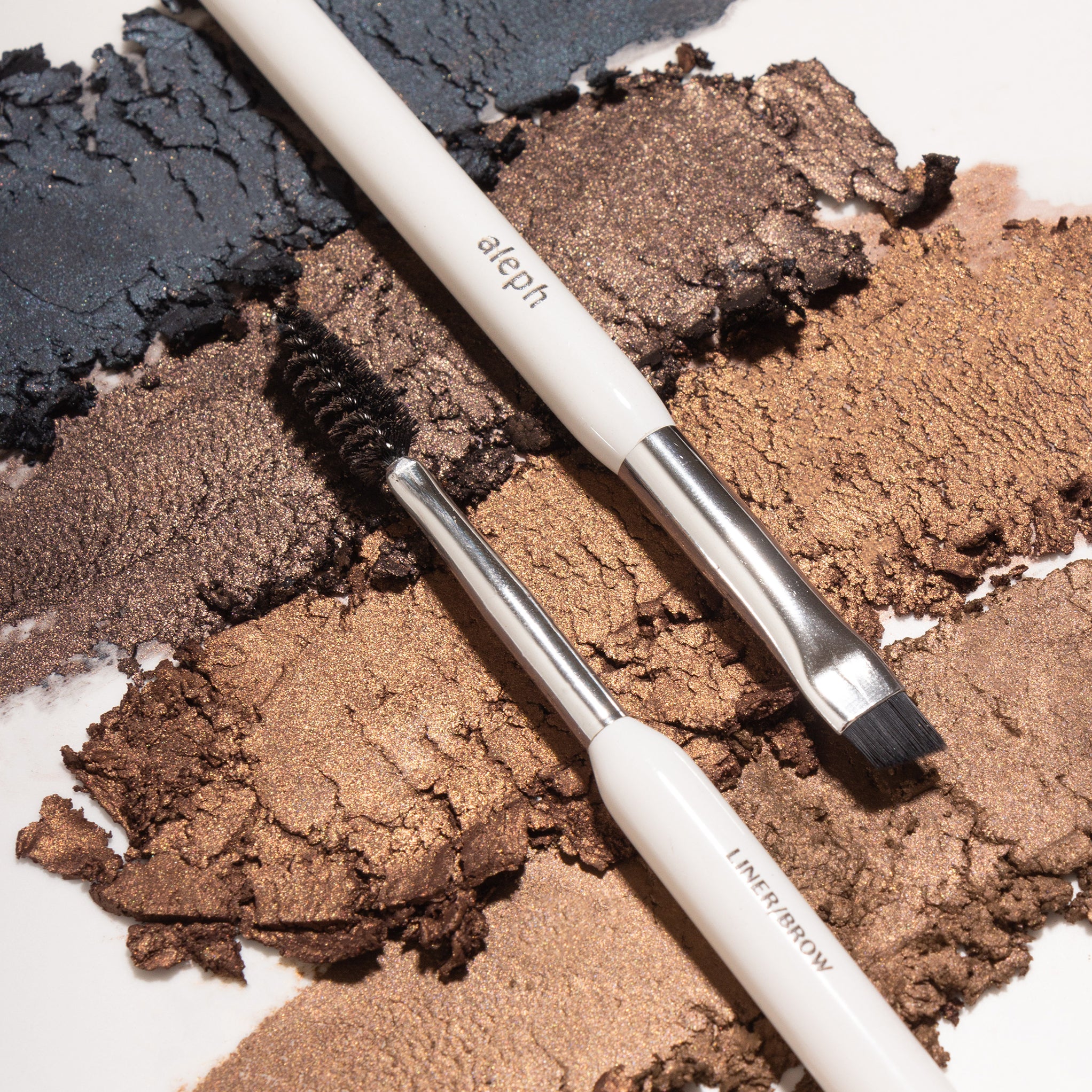 Aleph Duo Liner/Brow Brush