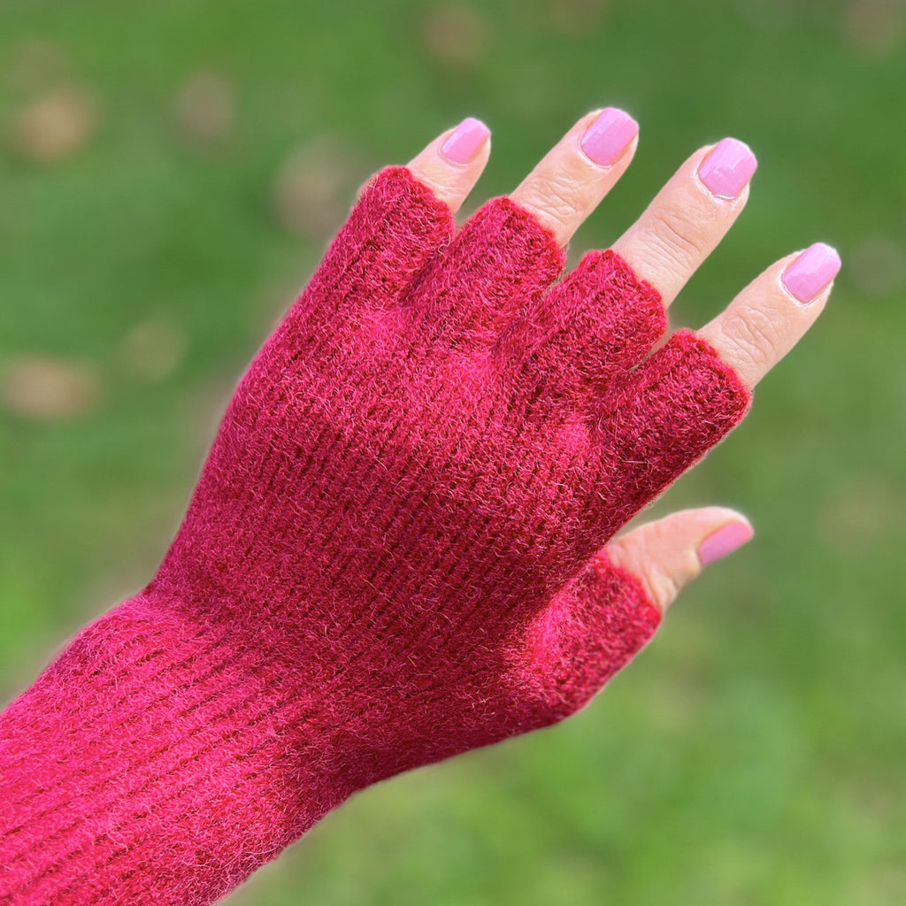Angora & Lambswool Fingerless Gloves - Raspberry
