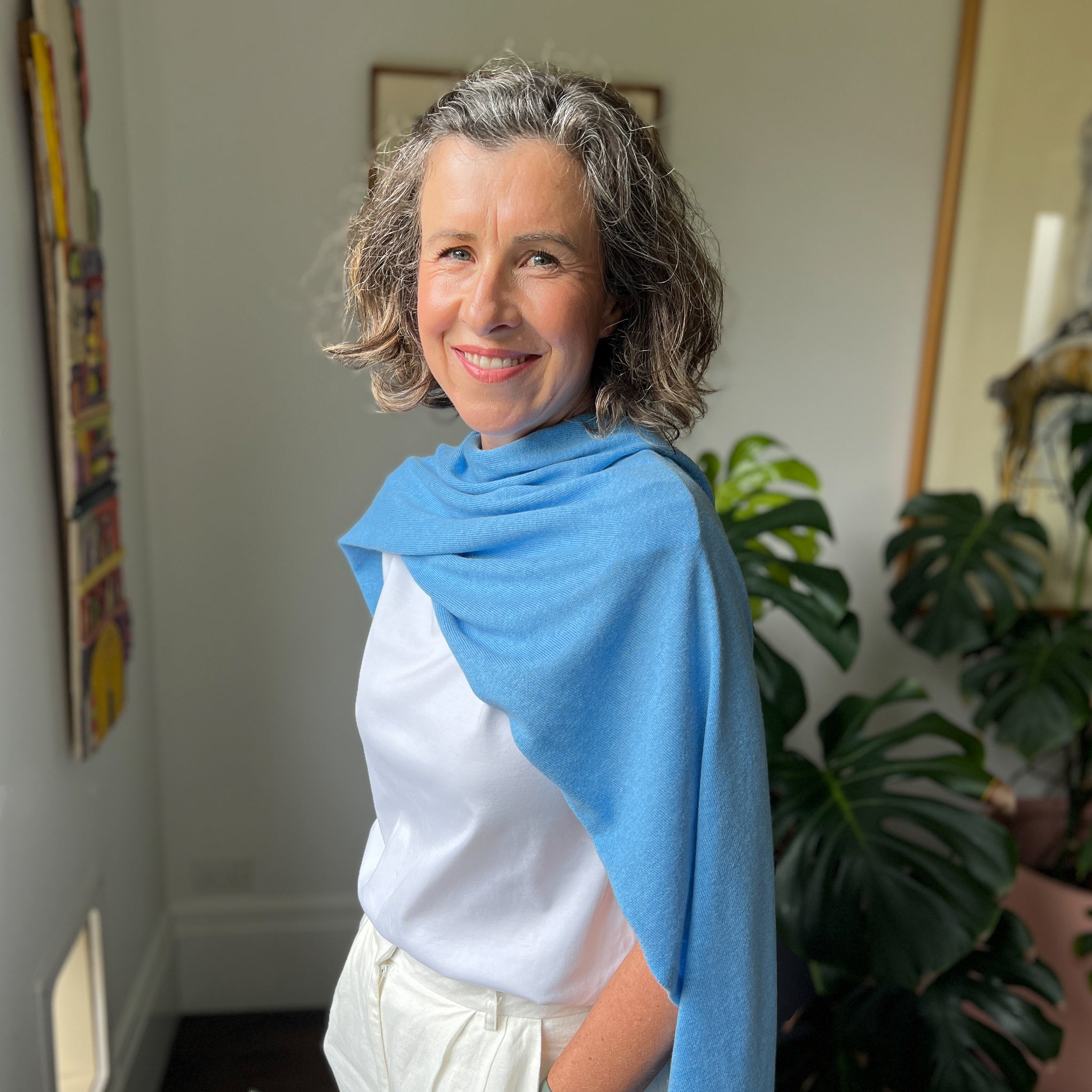 Amy wearing a Cotton Topper in Windswept Blue