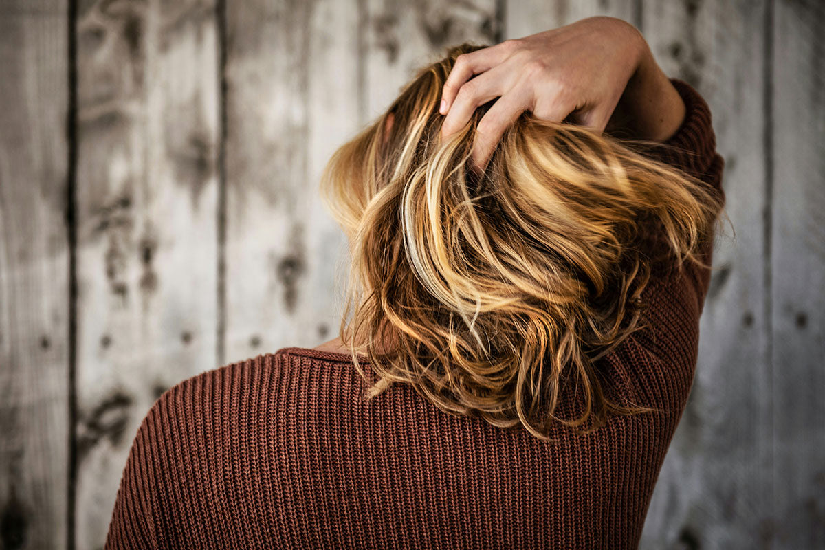 Winter Hair Care: How to Support Dryness, Frizz & Moisture