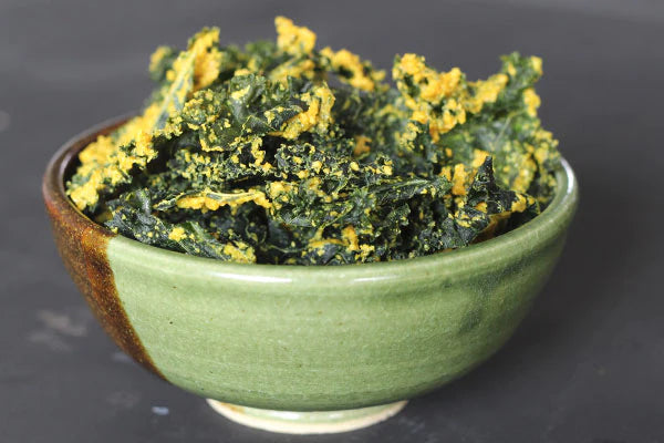 The Cheesiest of Cheesy Vegan Kale Chips