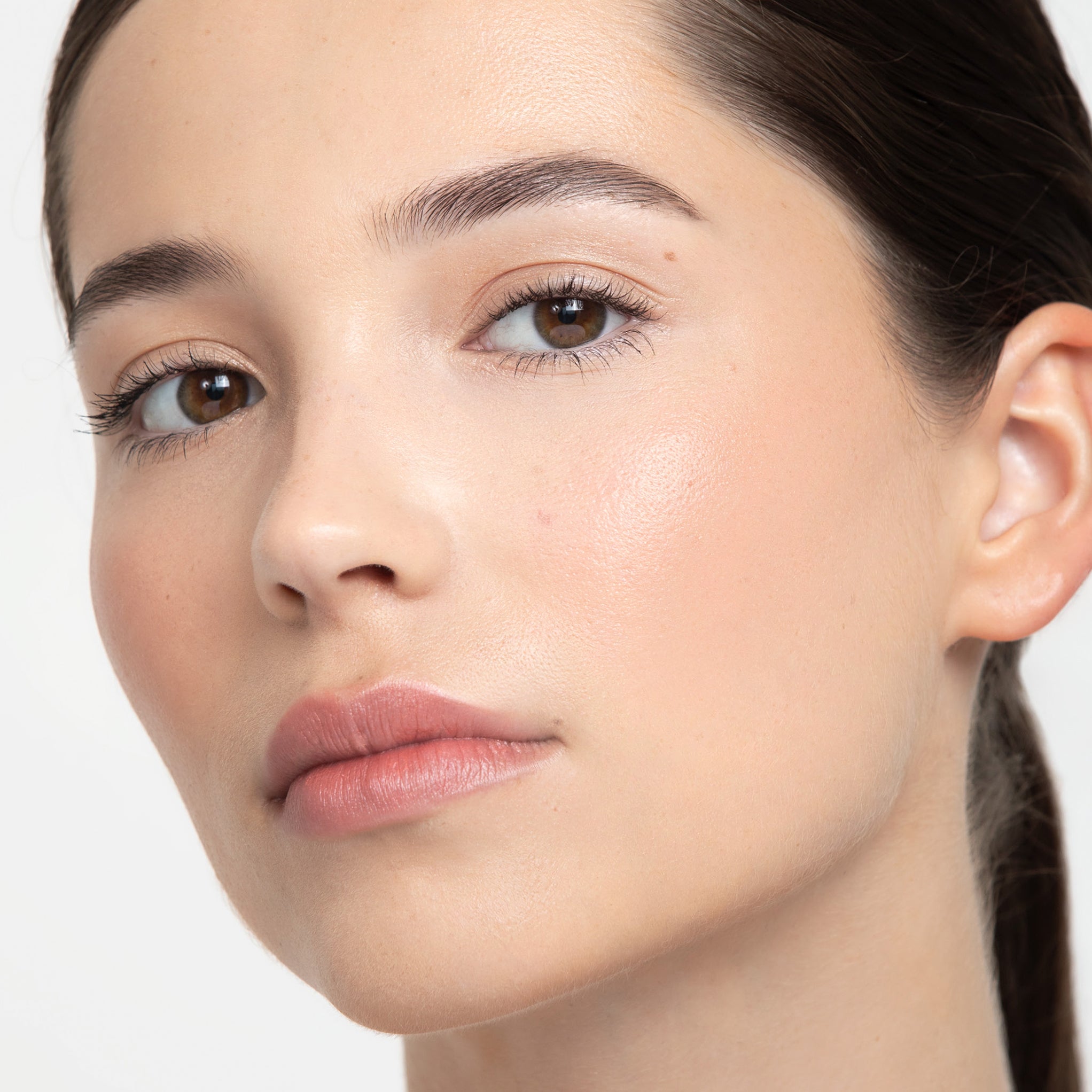 Model wearing Aleph Concealer /  Foundation - 1.5 Neutral/Yellow Light