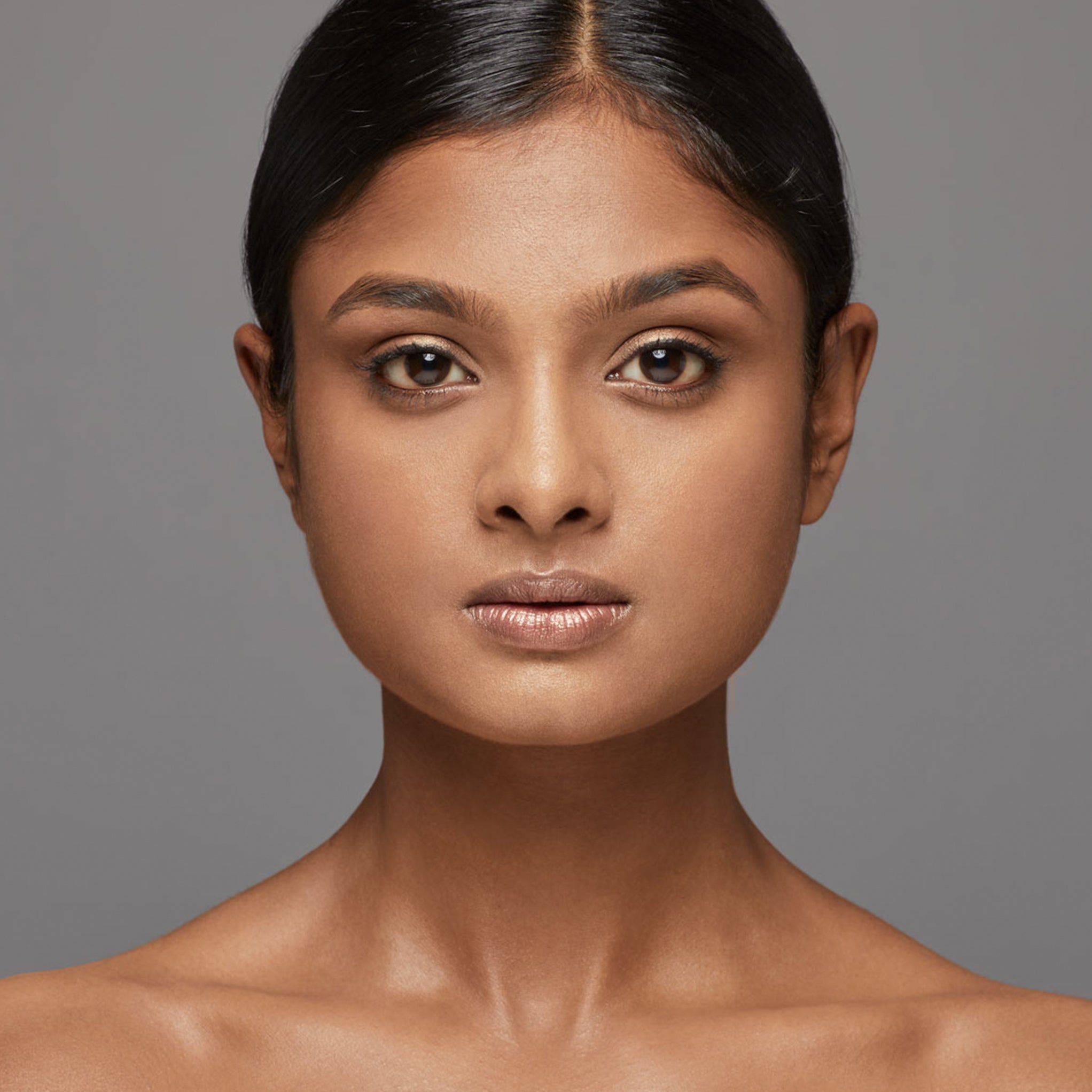 Aleph Concealer /  Foundation  5.0 Neutral / Medium Dark