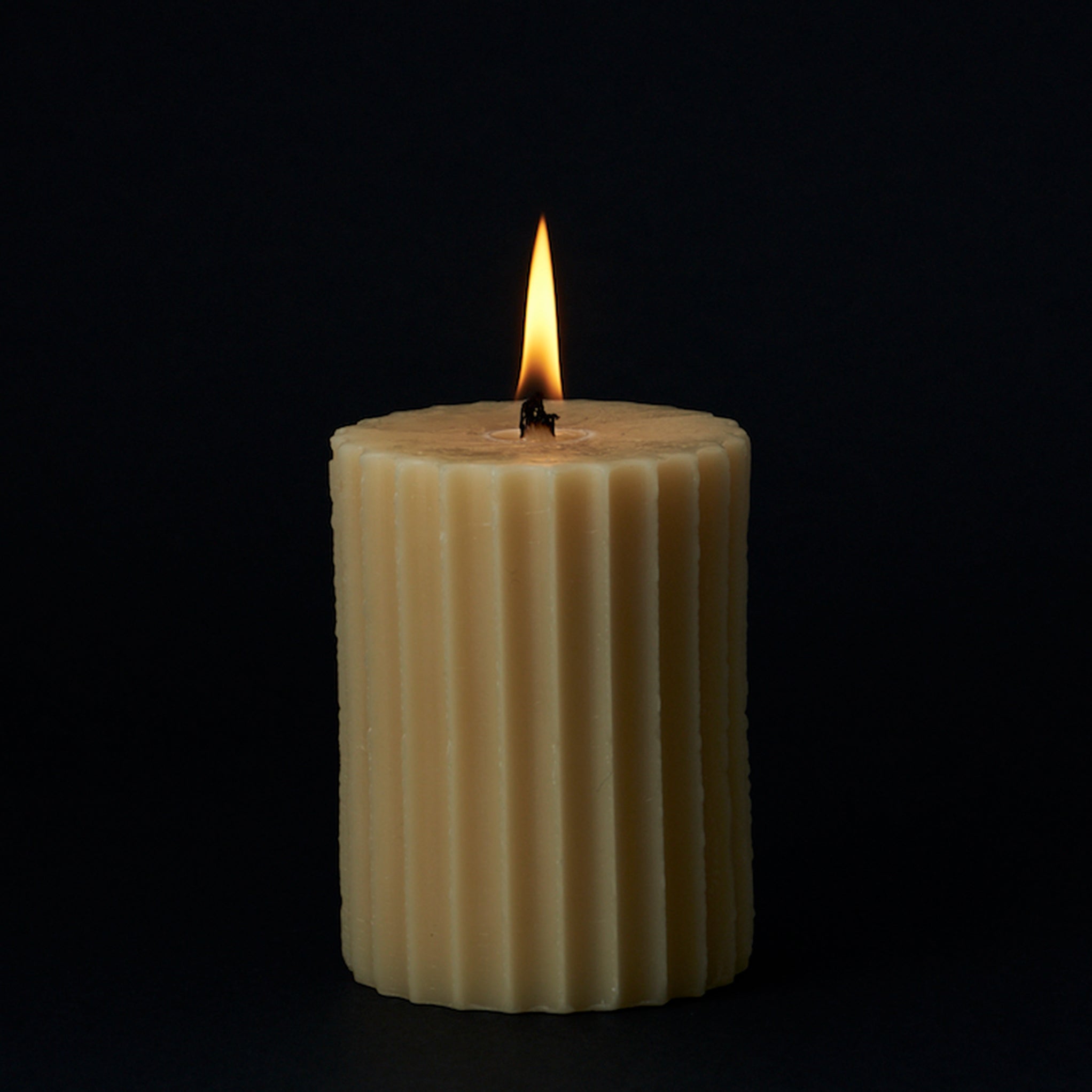 Queen B Fluke Column Candle