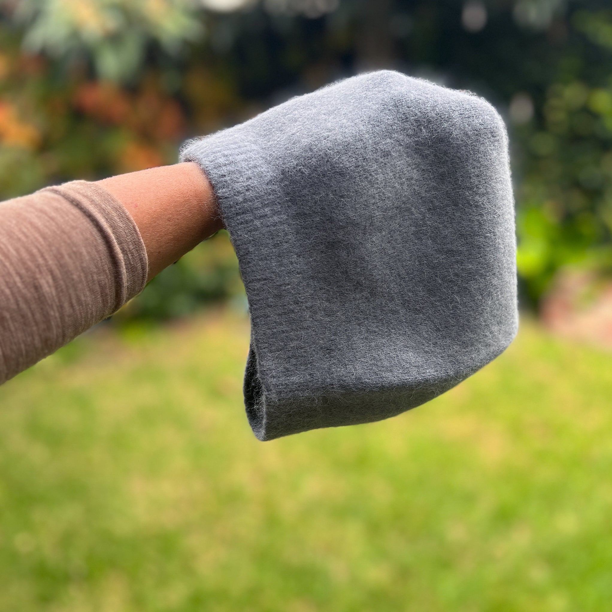Angora & Lambswool Slouch Beanie & Gloves in Pigeon Grey