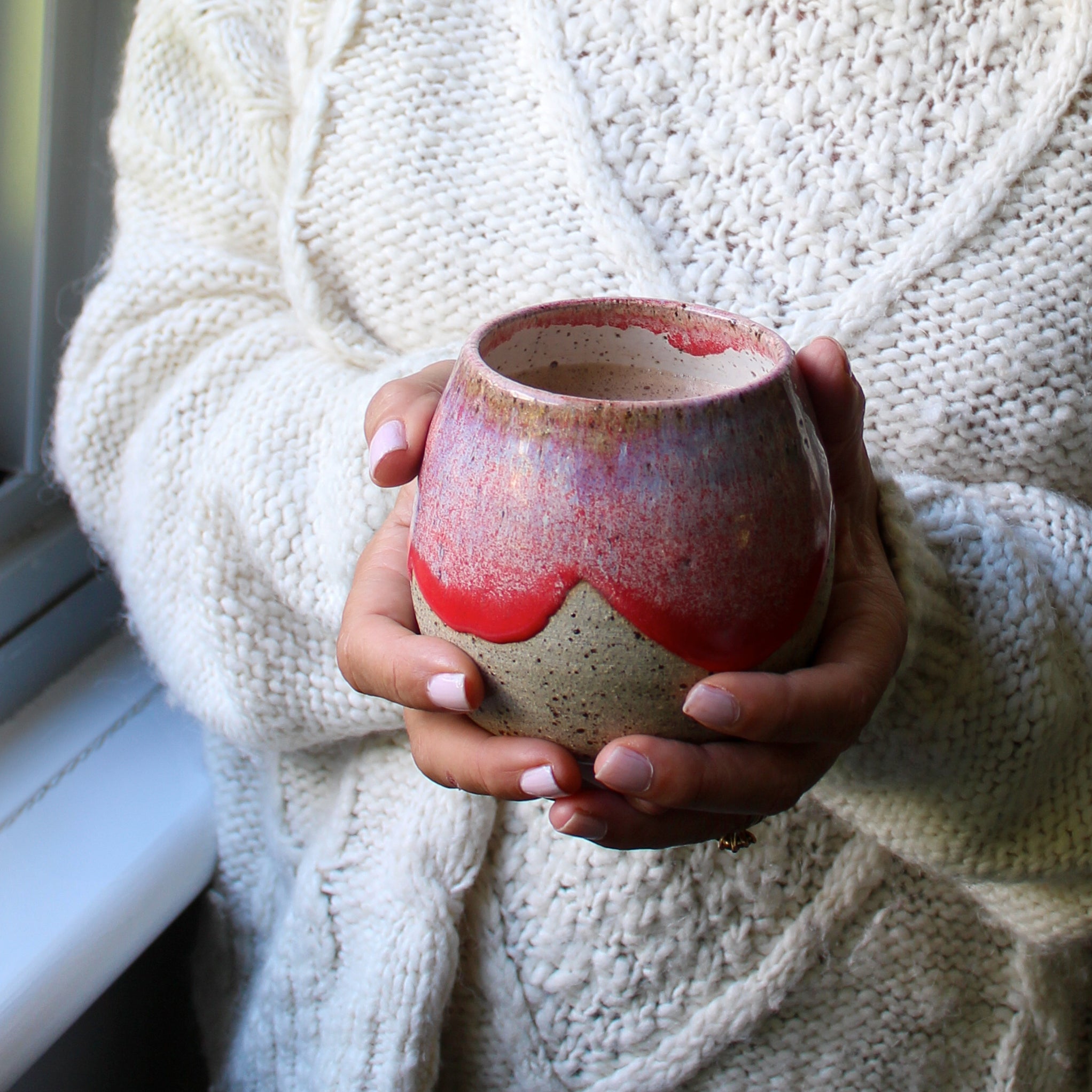 Ceramic Hug - Pink